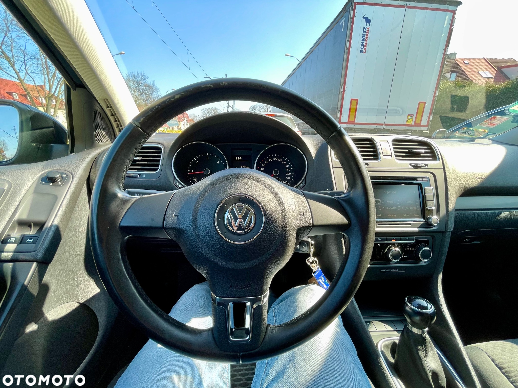 Volkswagen Golf - 22