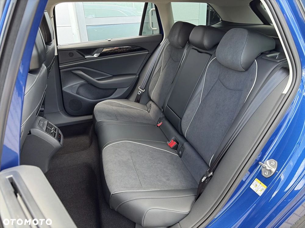 Volkswagen Passat Variant 2.0 TSI Business Plus DSG - 28