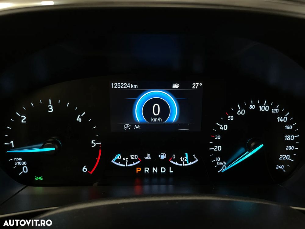 Ford Focus 1.5 EcoBlue Titanium - 27