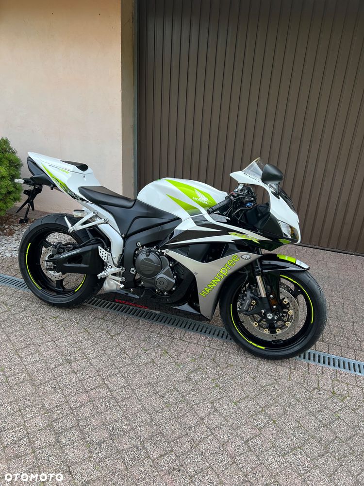 Honda CBR - 11