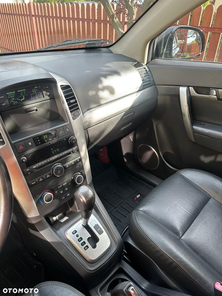 Chevrolet Captiva 2.0 d LT medium - 11