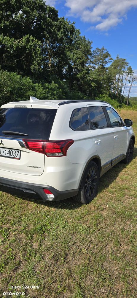 Mitsubishi Outlander - 16