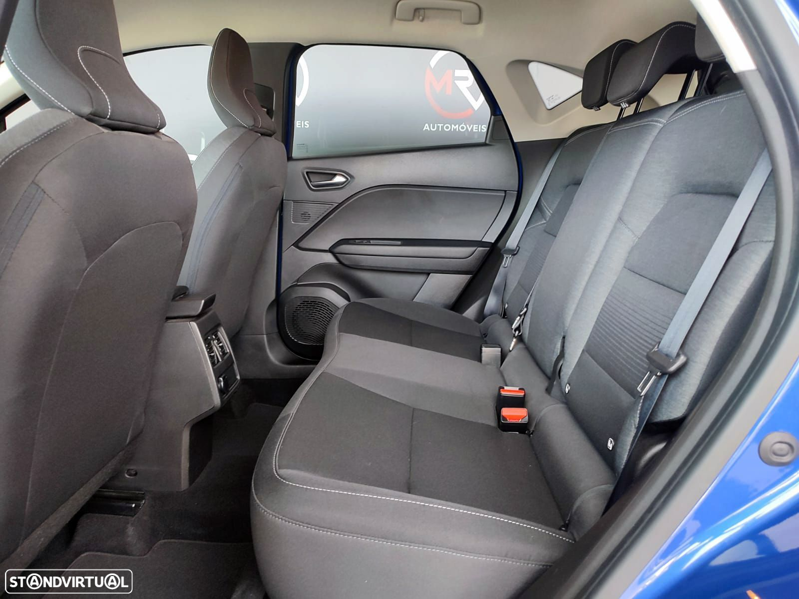Renault Captur - 23