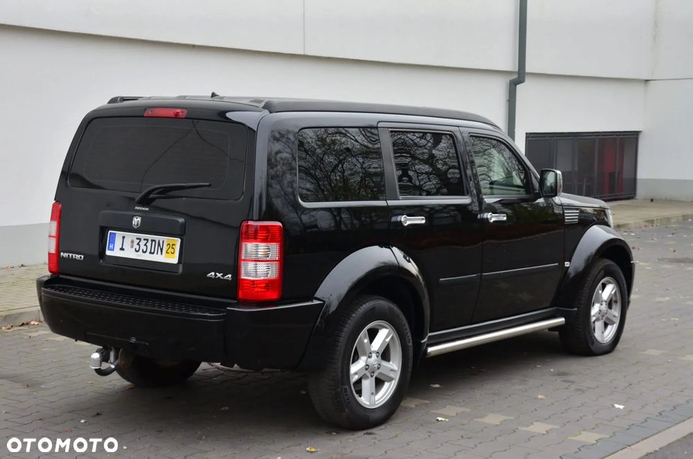 Dodge Nitro 3.7 V6 SLT - 2
