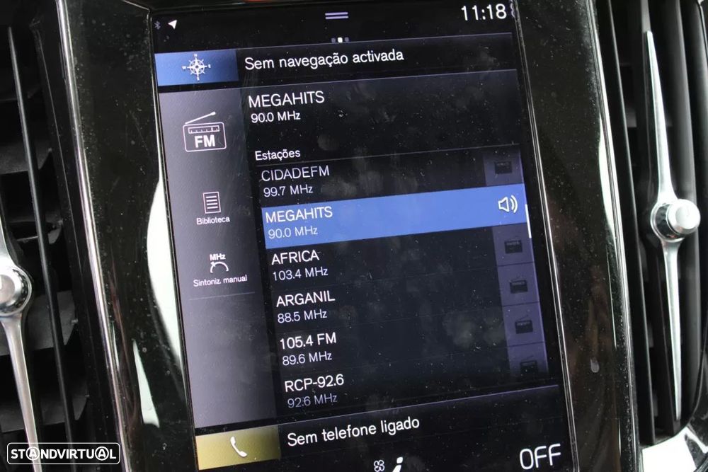 Volvo V60 2.0 B4 Momentum Core Geartronic - 25