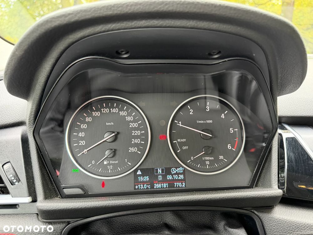 BMW Seria 2 216d Luxury Line - 23