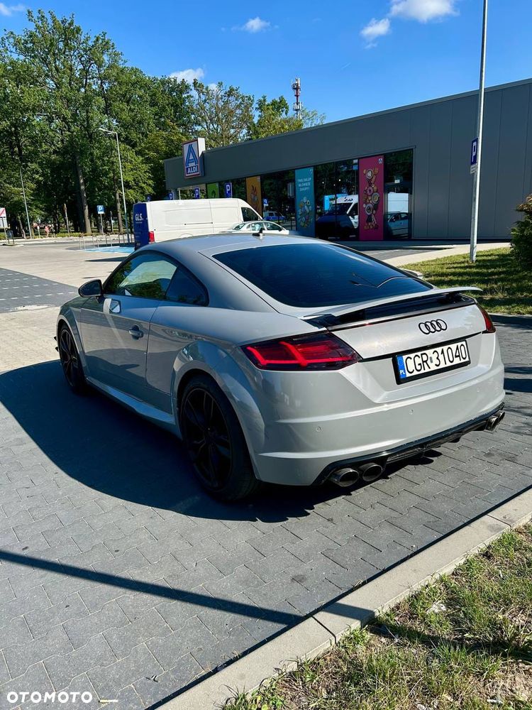 Audi TT S Coupé - 6