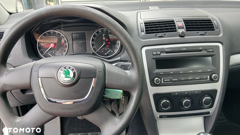Skoda Octavia 1.6 TDI Ambiente - 9