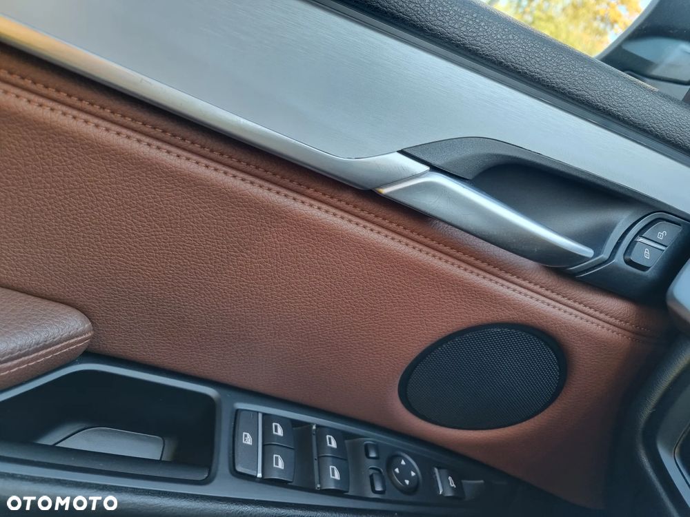 BMW X5 xDrive35i - 9