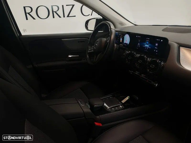 Mercedes-Benz GLA 180 d - 10