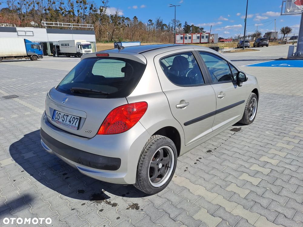 Peugeot 207 - 7