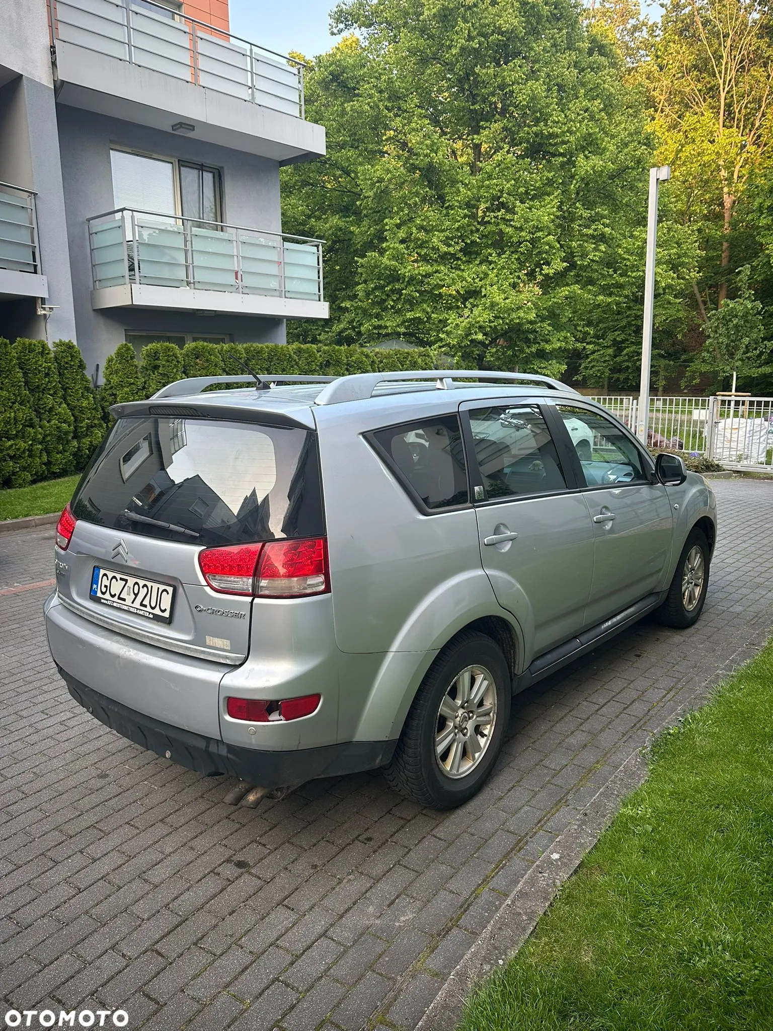 Citroën C-Crosser 2.2 HDi Exclusive - 3