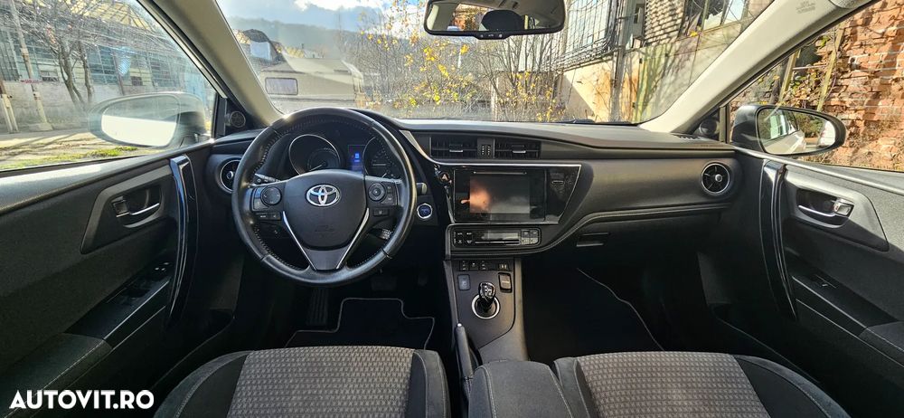 Toyota Auris - 7