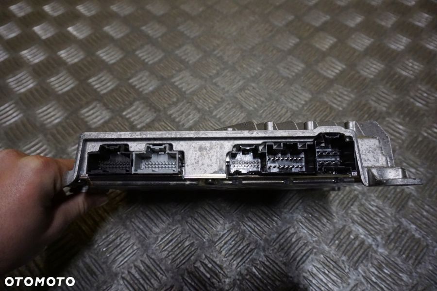 CHEVROLET CORVETTE C8 2020 - Wzmacniacz Audio Radio BOSE USA - 7