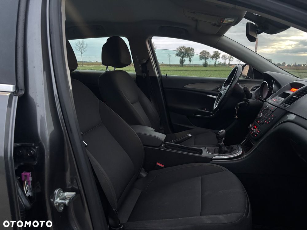 Opel Insignia - 9