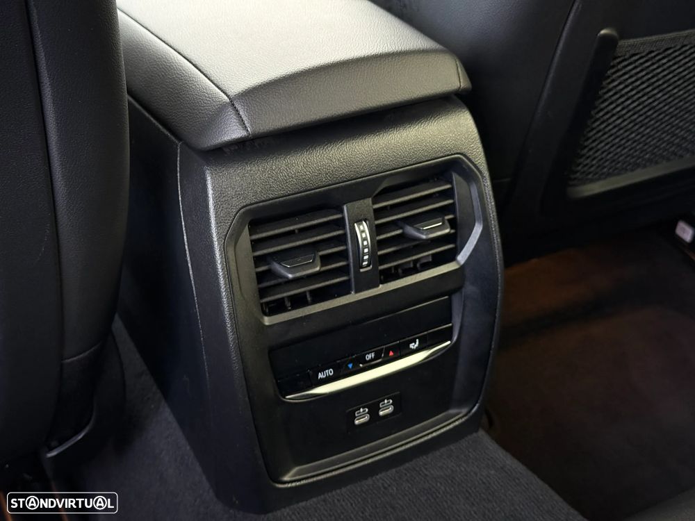 BMW 320 e Aut. M Sport - 29