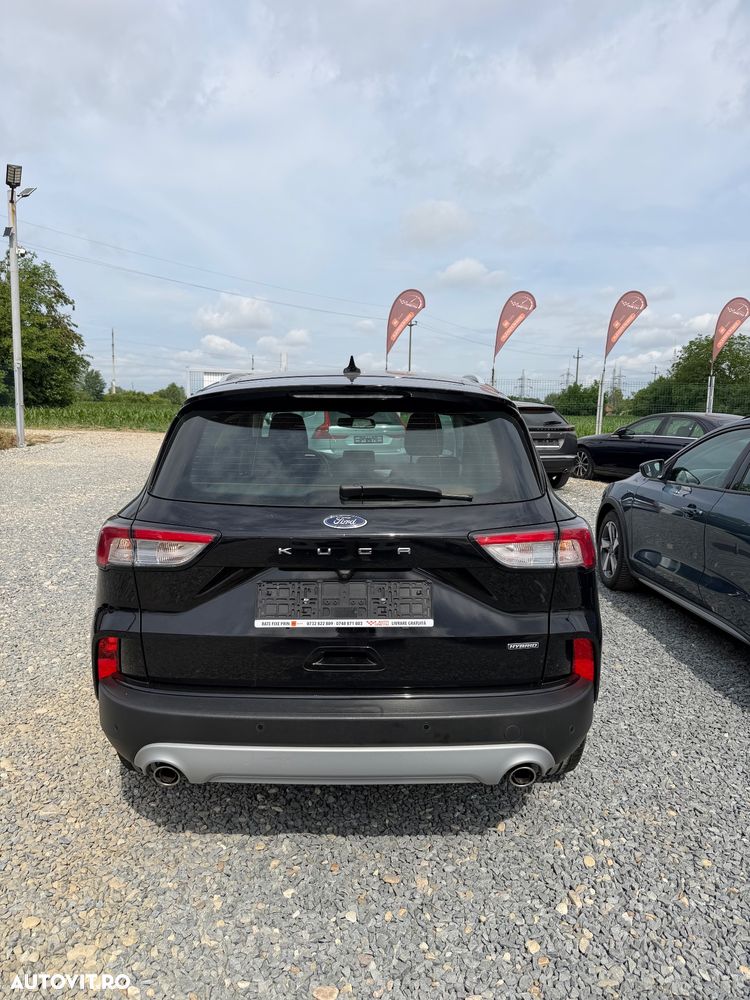 Ford Kuga - 10