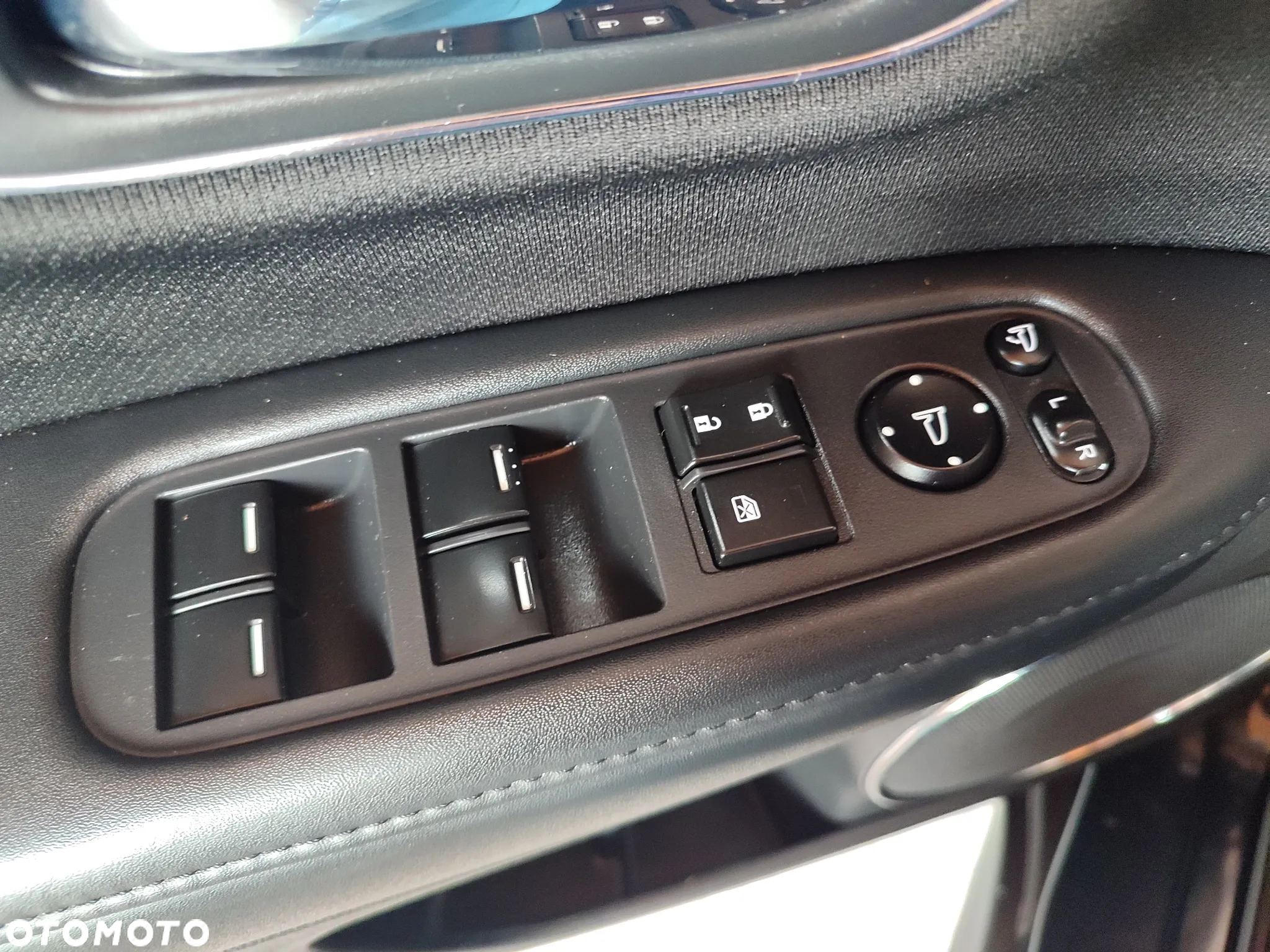 Honda HR-V 1.5 i-VTEC Executive - 35