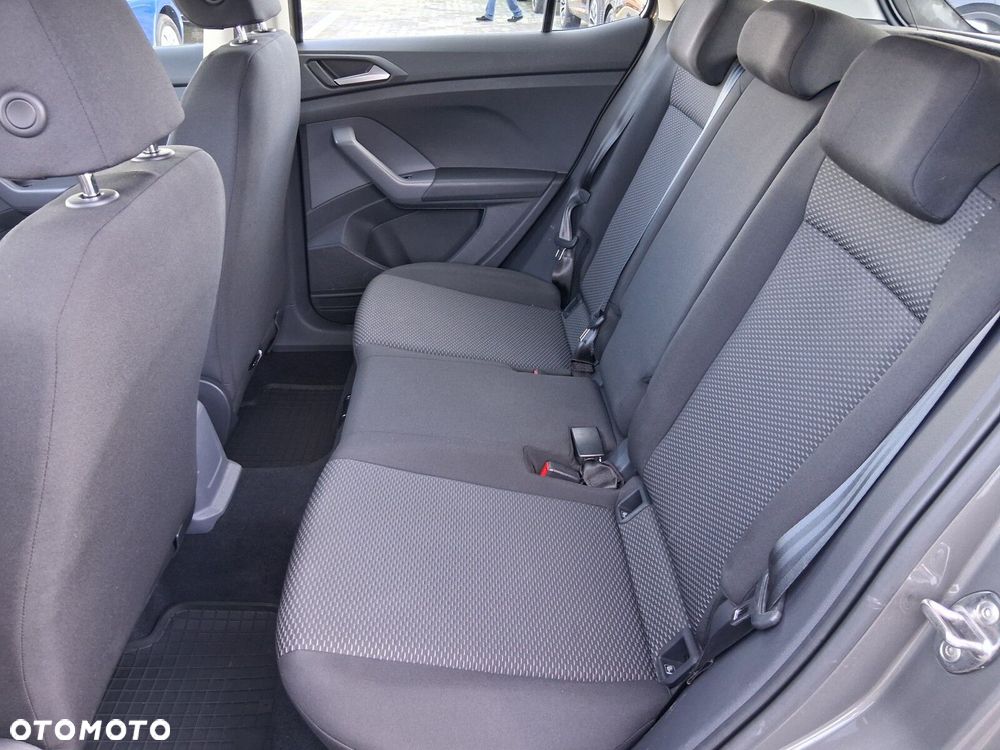 Volkswagen T-Cross - 10