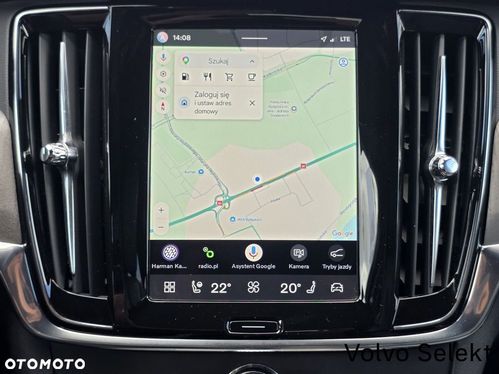 Volvo V90 Cross Country - 24
