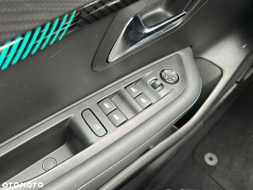 Peugeot 208 1.2 PureTech Active S&S EAT8 - 20