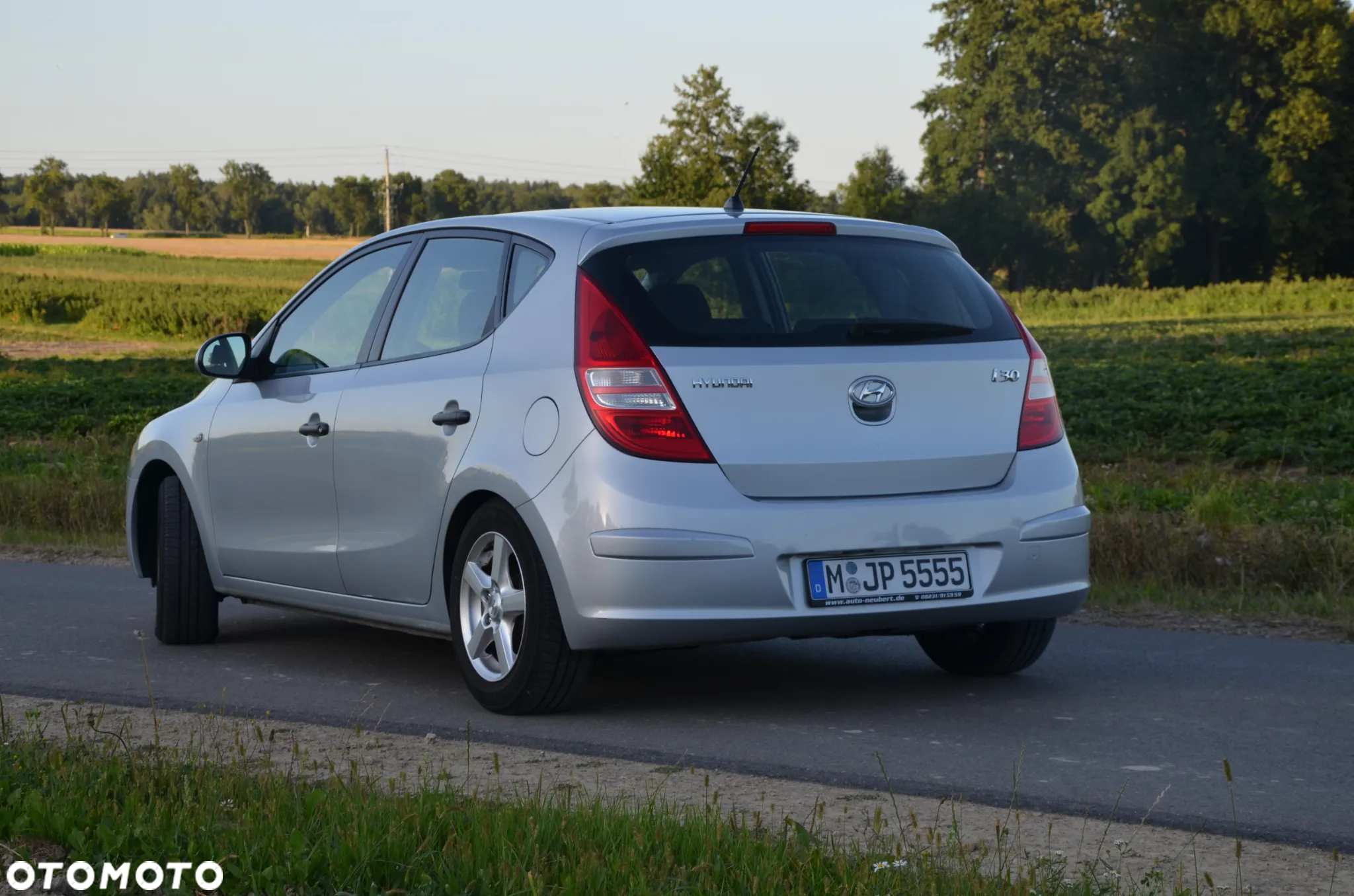 Hyundai i30 1.4 FIFA WM Edition - 4