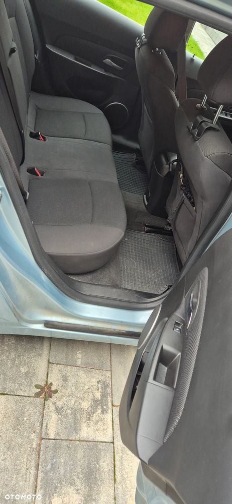Chevrolet Cruze - 16