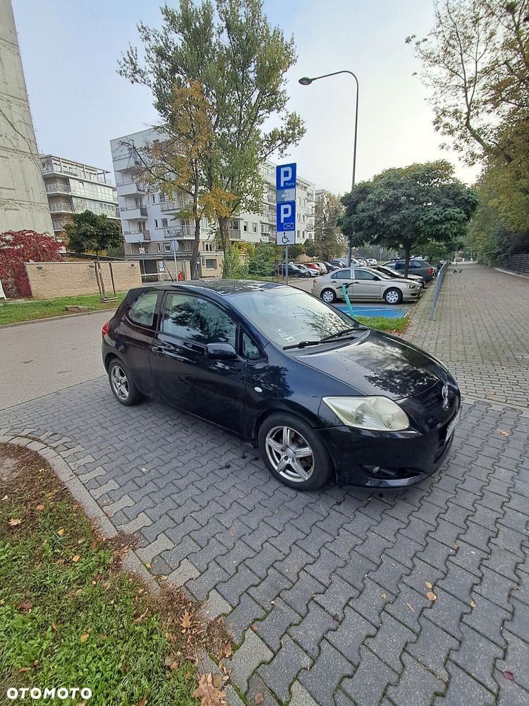 Toyota Auris 2008 photo 2