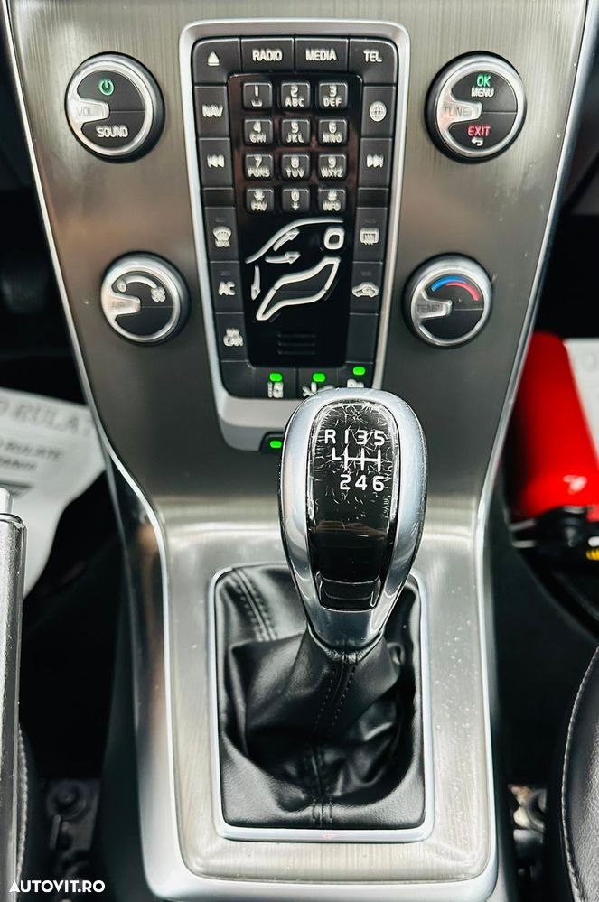 Volvo V40 D2 ECO Summum - 25