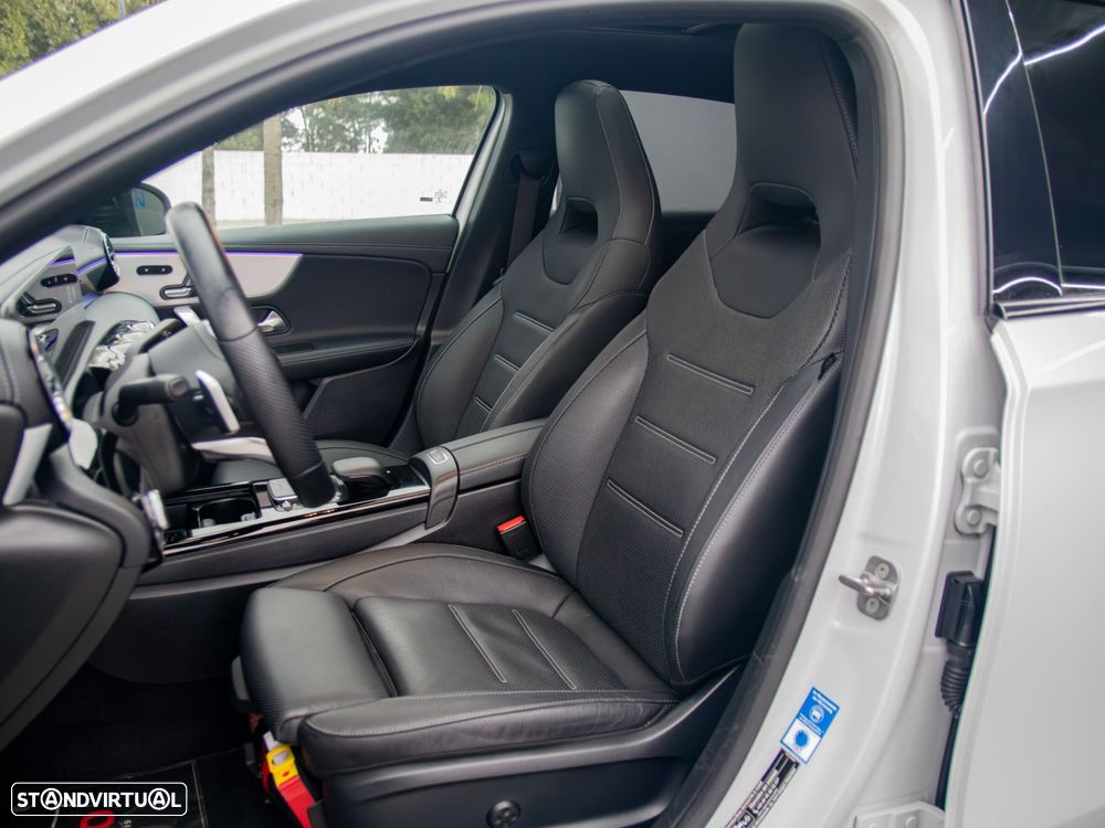 Mercedes-Benz A 250 e 8G-DCT AMG Line - 23