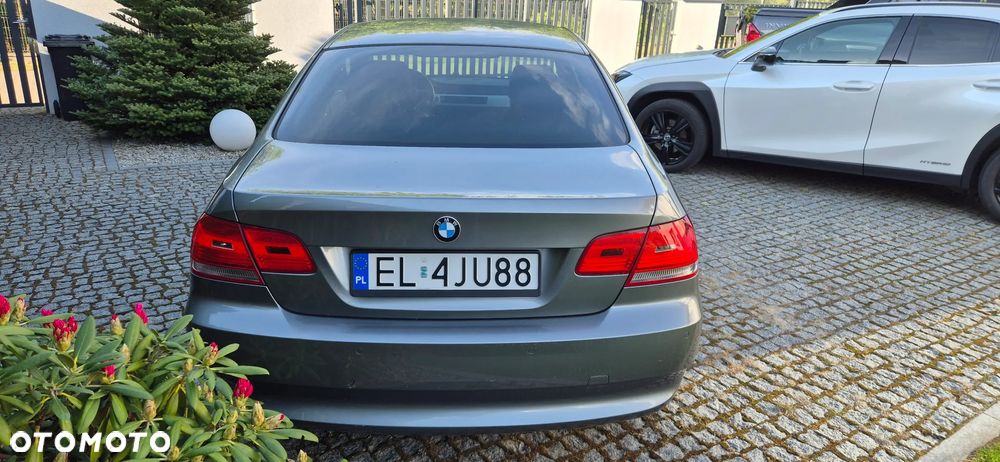 BMW Seria 3 325i - 17