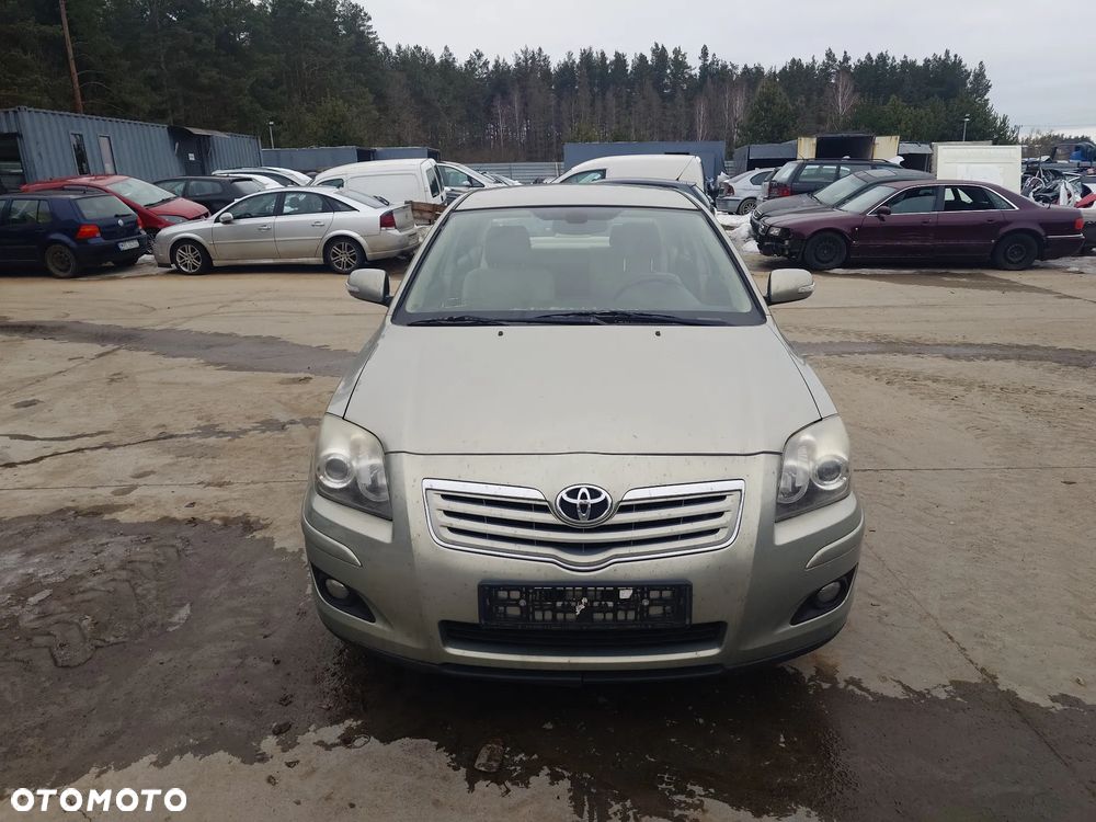 Toyota Avensis 06R 2.2 110 KW NA CZĘŚCI - 1