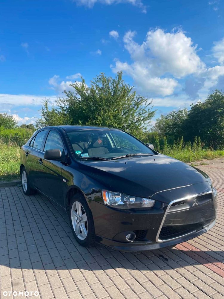 Mitsubishi Lancer - 1
