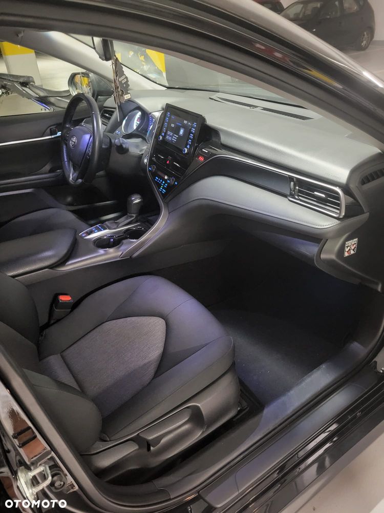 Toyota Camry 2.5 Hybrid Comfort CVT - 4