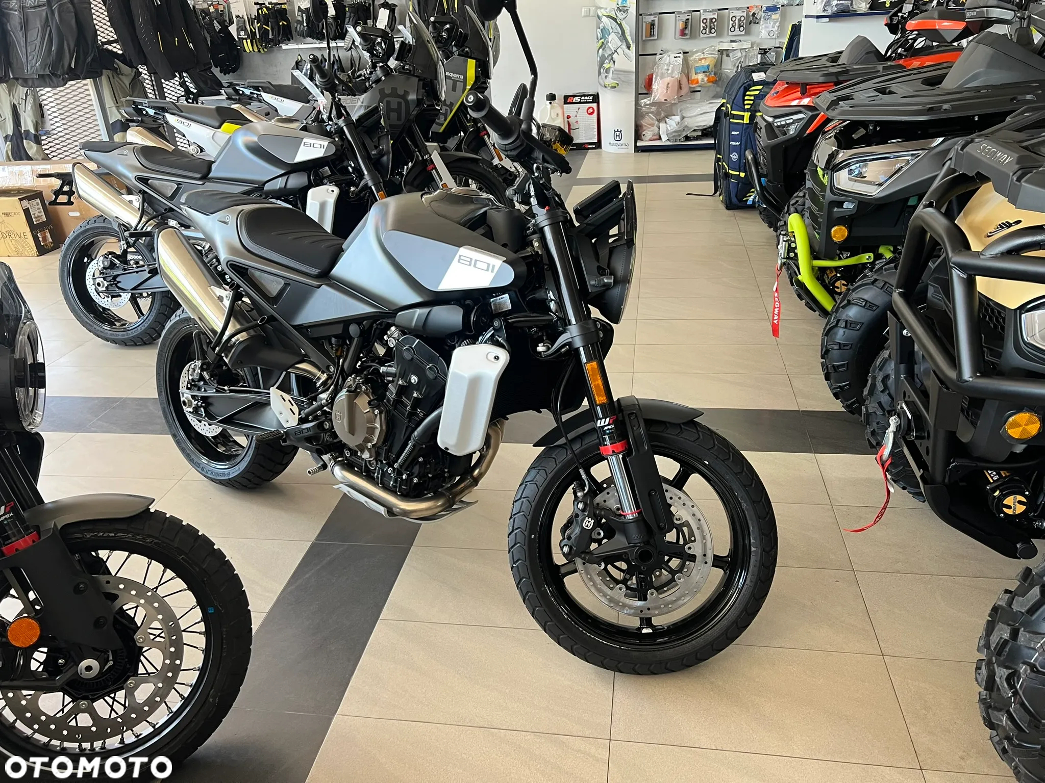 Husqvarna Svartpilen - 8