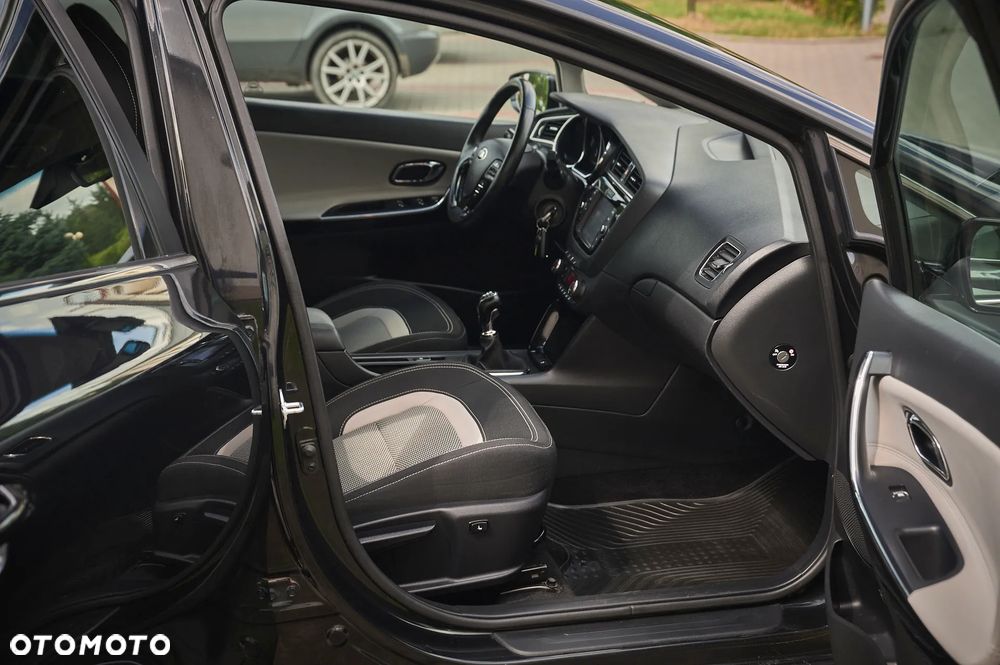Kia Ceed 1.6 CRDi L Business Line - 27
