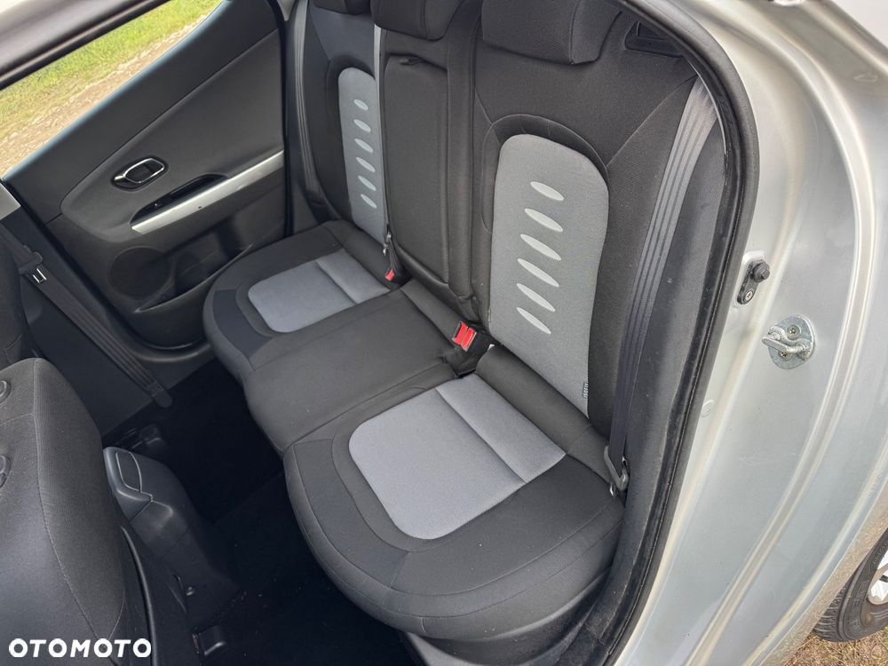 Kia Ceed 1.6 CRDi L - 17