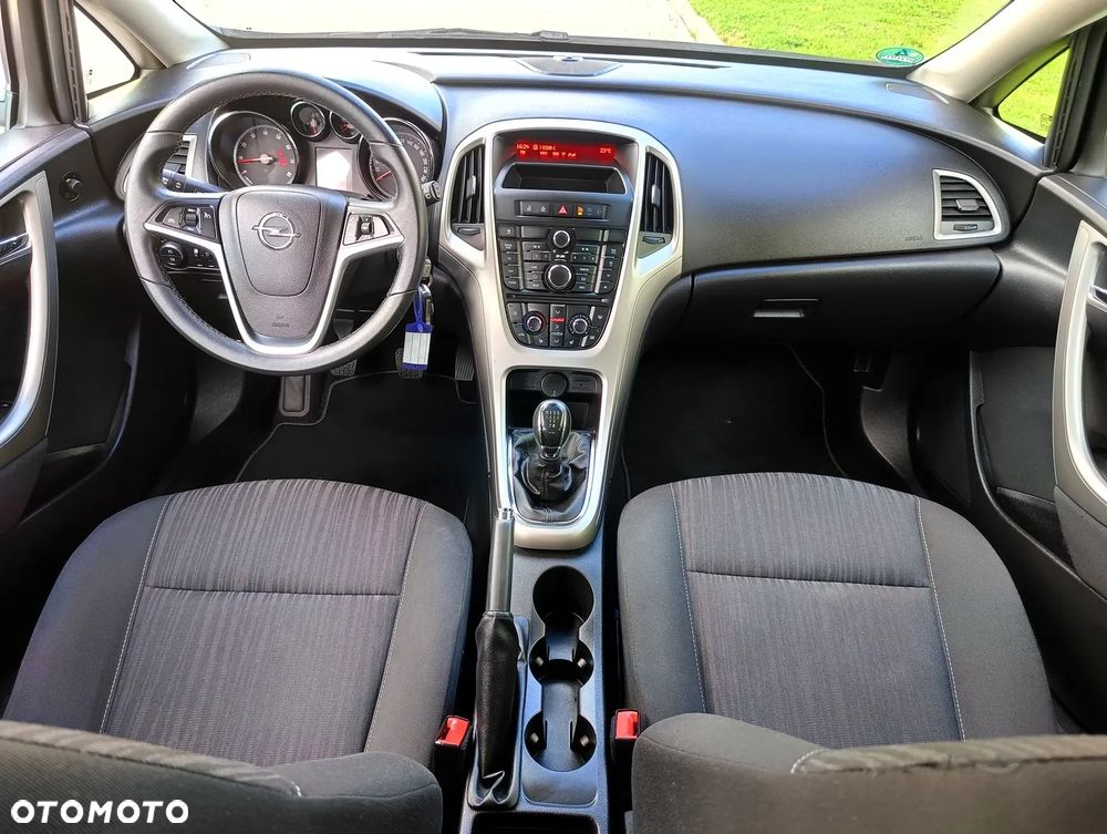 Opel Astra 1.4 EcoFLEX Start/Stop Innovation - 11