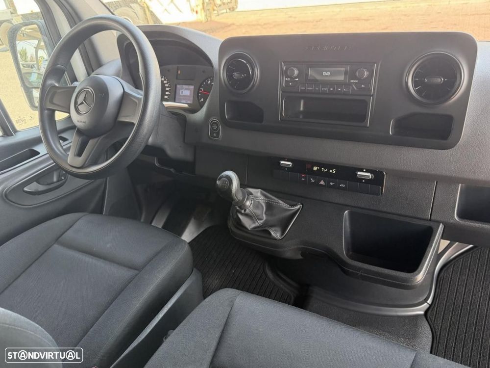 Mercedes-Benz Sprinter (VS30) 317CDi 43L 170cv - 13