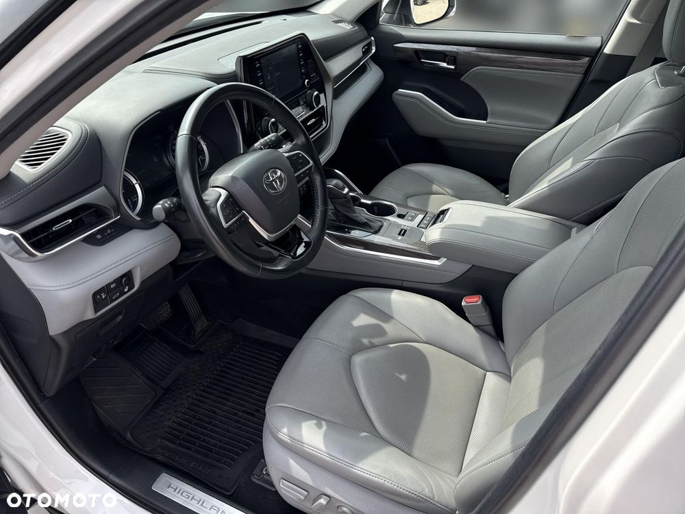 Toyota Highlander - 11