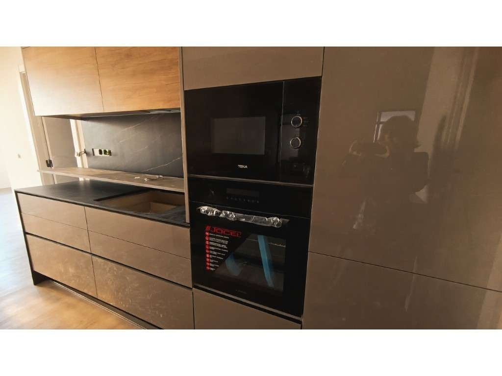 Magnifico Apartamento T0+1 - Monte Abraão - Queluz - Remodelado - Grande imagem: 5/10