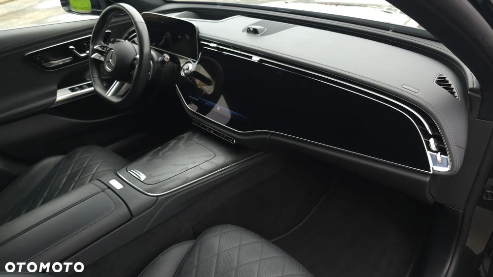 Mercedes-Benz Klasa E 220 d 4-Matic AMG - 27