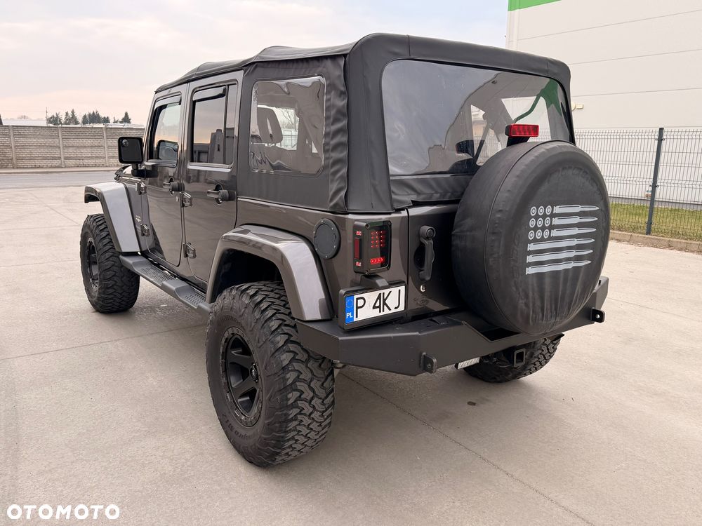 Jeep Wrangler - 4