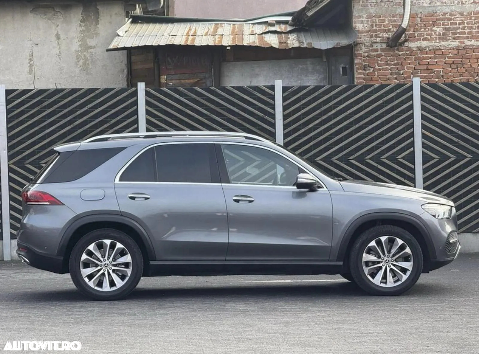 Mercedes-Benz GLE - 16
