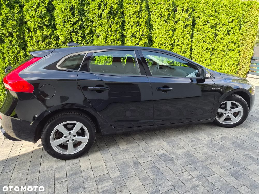 Volvo V40 D2 Drive-E Momentum - 3