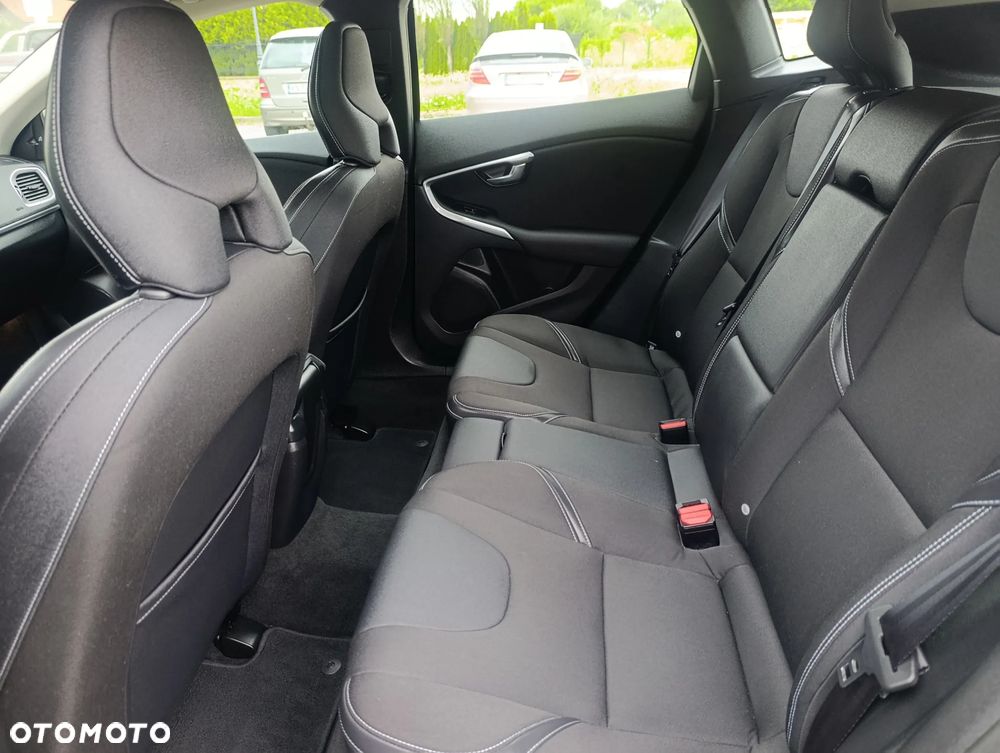 Volvo V40 T3 Geartronic Inscription - 14