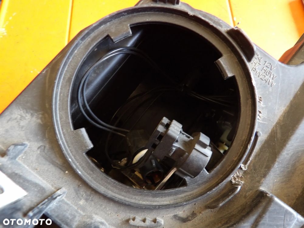 BMW - F30 - H7 - LEWA LAMPA PRZEDNIA - UK - 7259539 - 6