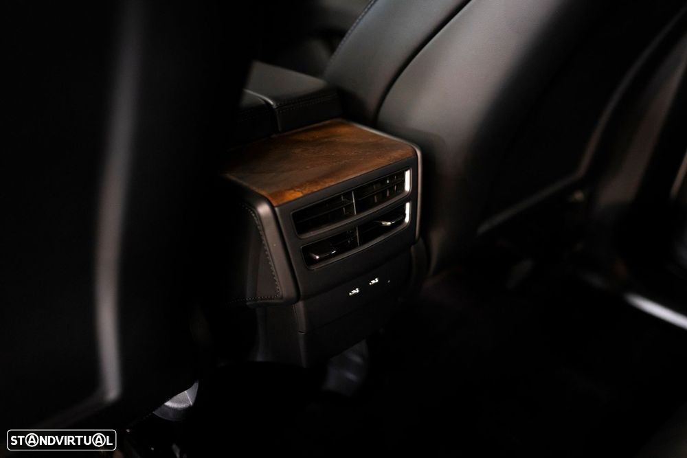 Tesla Model X Long Range - 33