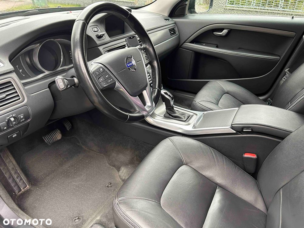 Volvo XC 70 D5 AWD Summum - 8