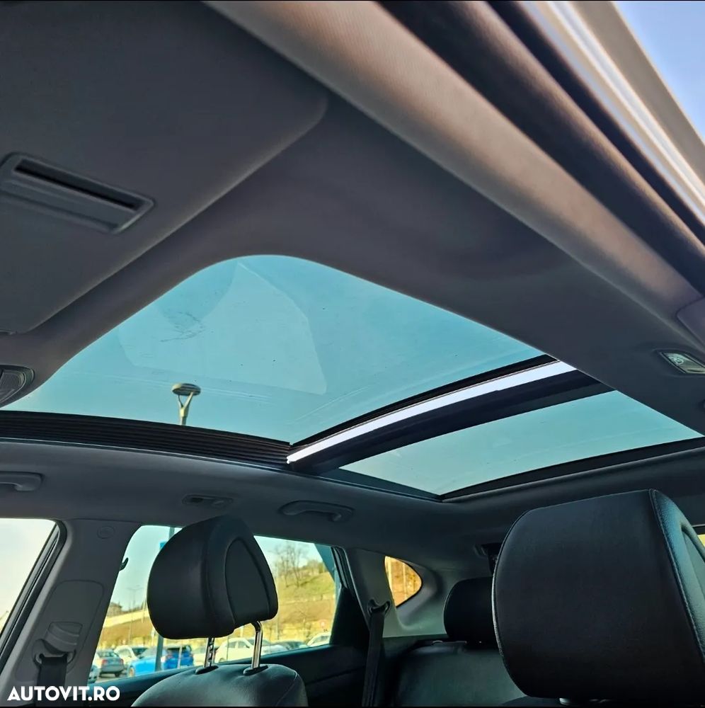 Hyundai Tucson 2.0 CRDI 4WD Automatik Advantage - 11